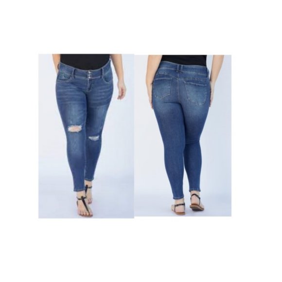 WannaBettaButt Plus size Women's  3 Button Up Sexy Jeans Dark Blue Plus 24 NWT! - Picture 1 of 10